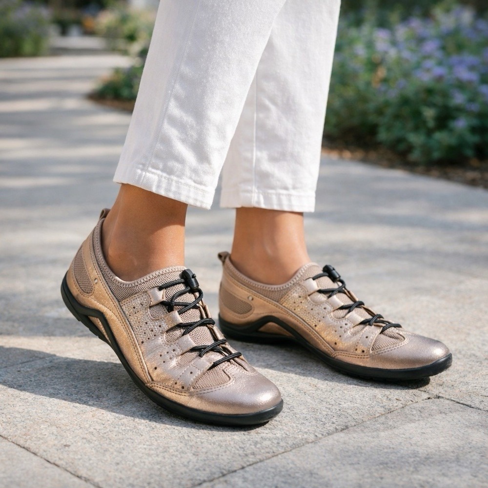 ECCO Vibration II  Women's Bronze Comfort Sneakers Leather Slip-On Size 9  (40)